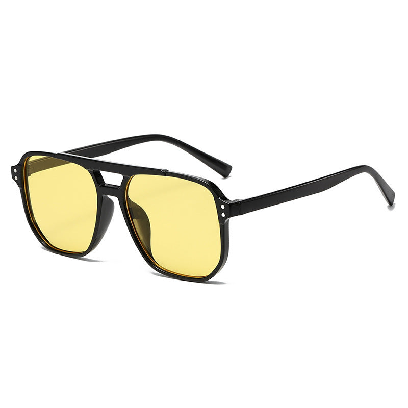 High-end and trendy women's sunglasses